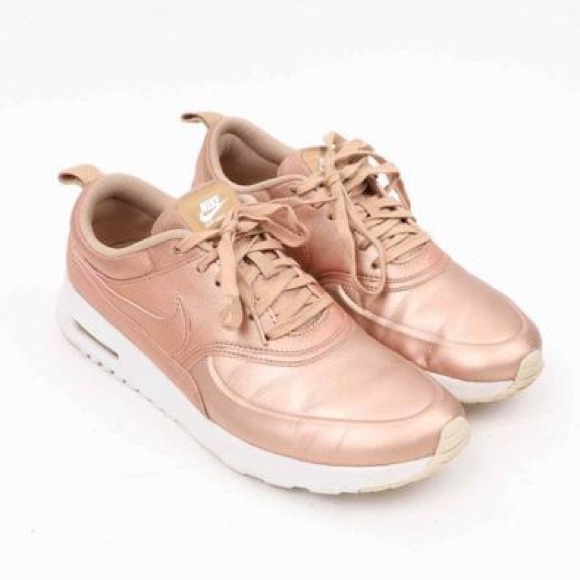 Women’s Limited Edition Rose Gold Nike Air Max Thea - Picture 4 of 8